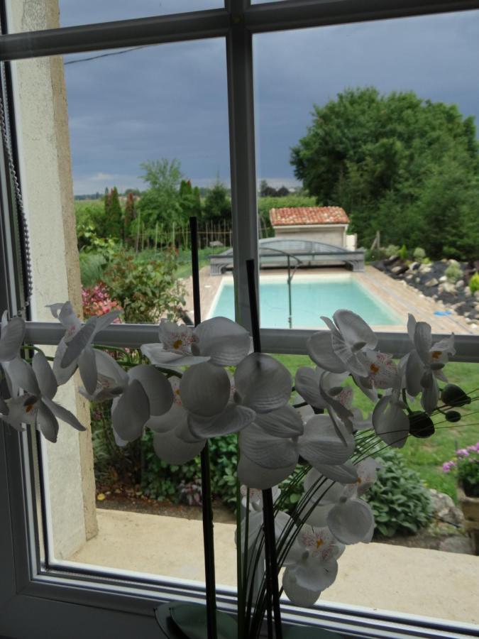 Gite Abeille-Soleil Saint-Nicolas-de-la-Grave Exterior photo